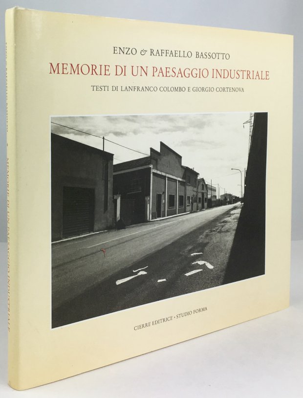 Abbildung von "Memorie di un Paesaggio industriale. Testi di Lanfranco Colombo e Giogio Cortenova."