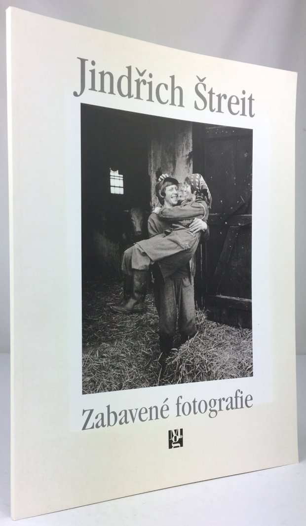 Abbildung von "Zabavené fotografie. / The Confiscated Photographs. (Texte in tschechischer und englischer Sprache.)"