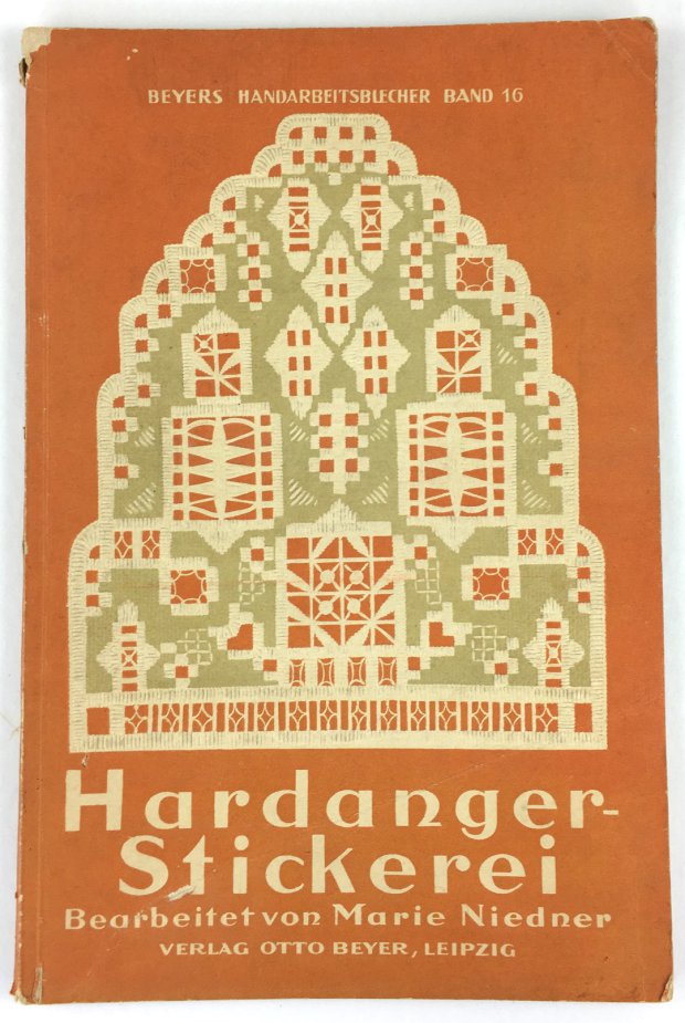 Abbildung von "Hardanger Stickerei. Mit 118 Abbildungen und einem Musterbogen."