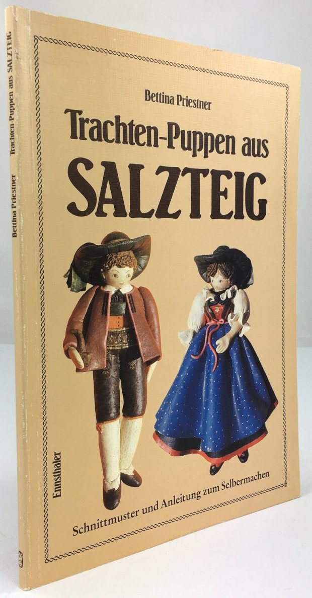 Abbildung von "Trachtenpuppen aus Salzteig. Mit Schnittmuster und Anleitung zum Selbermachen."