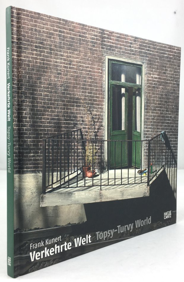 Abbildung von "Verkehrte Welt. Topsy-Turvy World. Herausgegeben von / Edited by Thilo von Debschitz..."