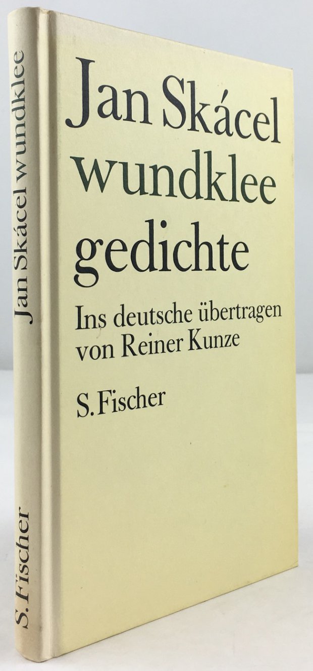 Abbildung von "Wundklee. Gedichte. Ins Deutsche übertragen und mit einem Nachwort versehen von Reiner Kunze."