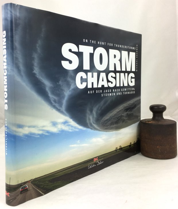 Abbildung von "Stormchasing. Auf der Jagd nach Gewittern, Stürmen und Tornados. On the hunt for thunderstorms..."