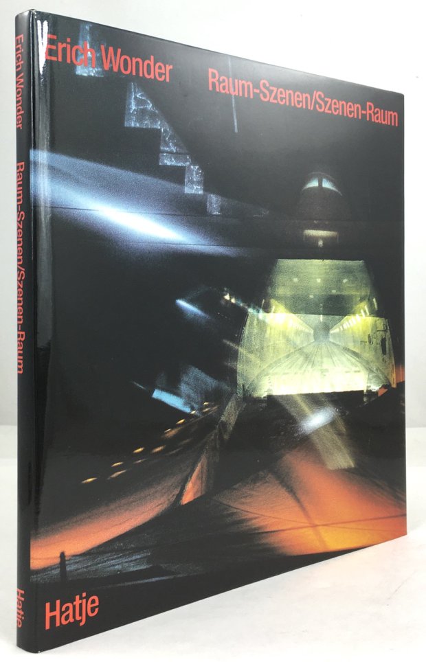 Abbildung von "Erich Wonder. Raum-Szenen / Szenen-Raum. Mit Beitr&auml;gen von Heiner M&uuml;ller und Horst Laube."