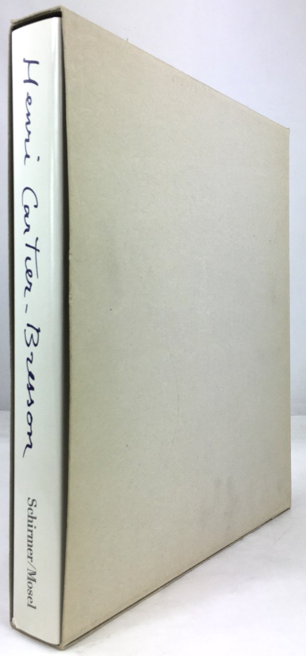 Abbildung von "Photoportraits mit einem Text von Andre Pieyre de Mandiargues. &Uuml;bertragung des Einf&uuml;hrungstextes aus dem Franz&ouml;sischen von Rudolf Kiiming."