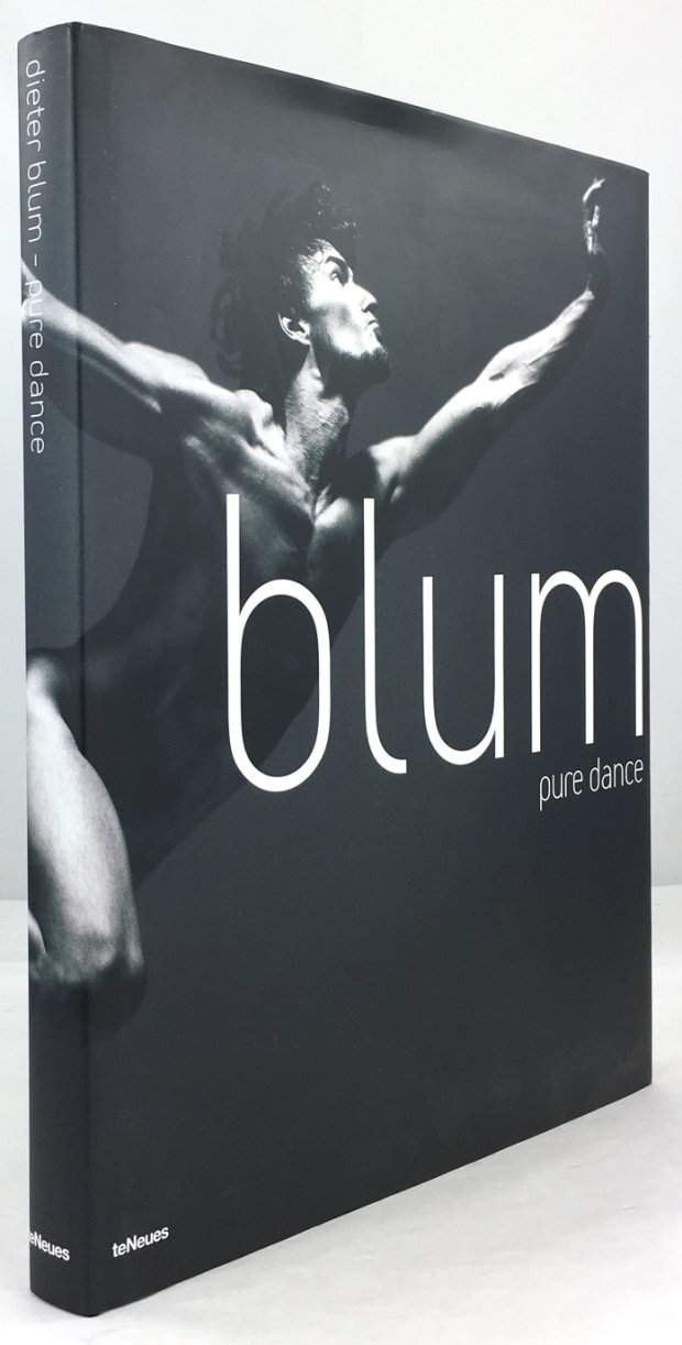 Abbildung von "pure dance. photographs of the Stuttgart Ballet."